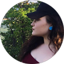 Profile photo of Ivy Lilly