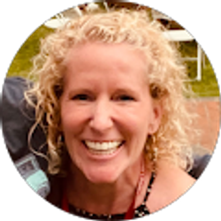 Profile photo of Sara Hutchinson