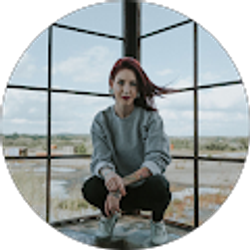 Profile photo of Carrie Anne