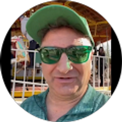 Profile photo of Ralph escava