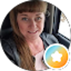 Profile photo of Vicki Crestoni