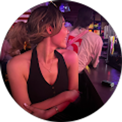 Profile photo of Camille Velikki