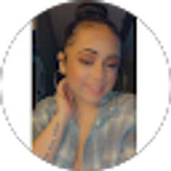 Profile photo of Ivy Marie