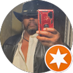 Profile photo of Derrick Gray