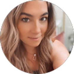 Profile photo of Isthar Salgado Hair Studio