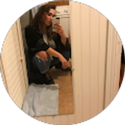 Profile photo of Danielle zachmann