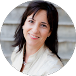 Profile photo of Danielle Tantone