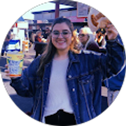 Profile photo of Savannah Muron