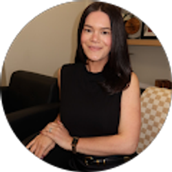 Profile photo of Lauren Bijelic