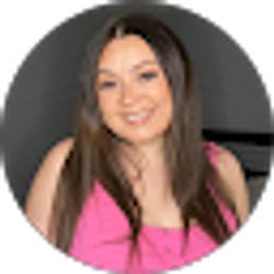 Profile photo of Sara Anthony