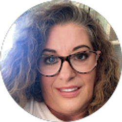 Profile photo of Denise McDaniel