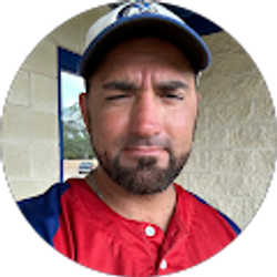 Profile photo of Roy Reina