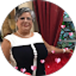 Profile photo of Yasmin Valle