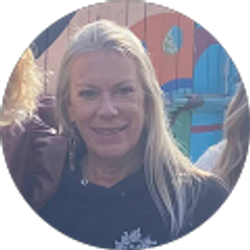 Profile photo of Elizabeth DePalma