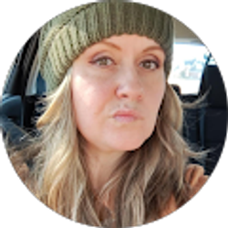 Profile photo of Candi Holtzclaw