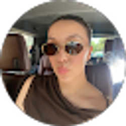 Profile photo of Naomi Garcia