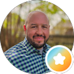 Profile photo of Ryan Mumphrey