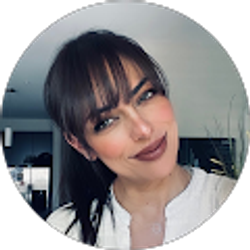 Profile photo of Liz Acuna