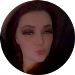 Profile photo of Sadie Hall