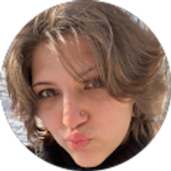 Profile photo of MaKenzie Van