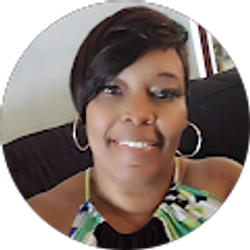 Profile photo of Carolyn Fowler