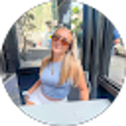 Profile photo of Carly Briggs