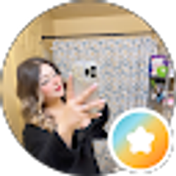 Profile photo of Stephanie Lorenzo