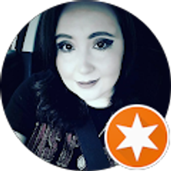 Profile photo of Nina Canales