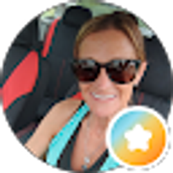 Profile photo of Lindsay Nicole