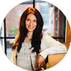 Profile photo of Nicole Lowry