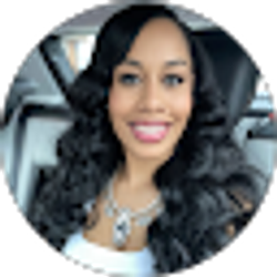 Profile photo of Ms Taylor