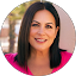 Profile photo of DeeDee Day