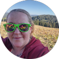 Profile photo of Amanda Vine