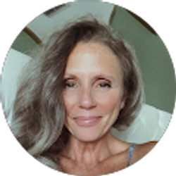 Profile photo of Stefanie Gurka