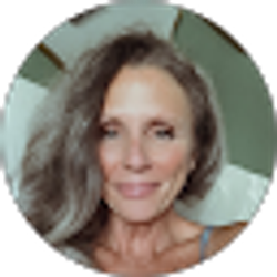 Profile photo of Stefanie Gurka