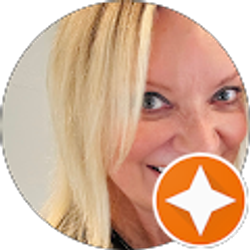 Profile photo of e moes