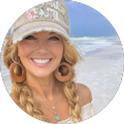 Profile photo of stephanie Mangini