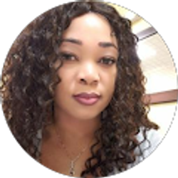 Profile photo of Lynn O.