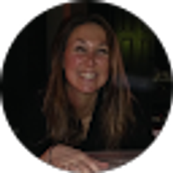 Profile photo of Kristine Faryniak