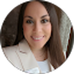 Profile photo of Lauren Rossi