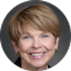 Profile photo of Lorraine Mulfinger