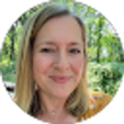 Profile photo of Emily Luttrell-narigon
