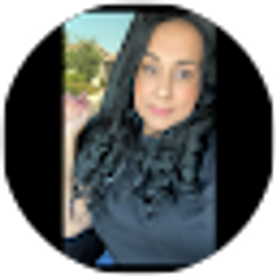 Profile photo of Laura Muniz