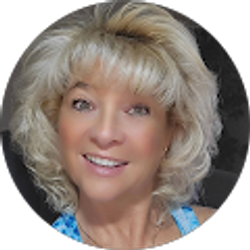 Profile photo of Stephanie Houston