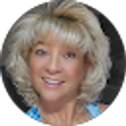 Profile photo of Stephanie Houston