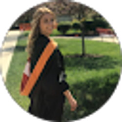 Profile photo of Liz Starnes