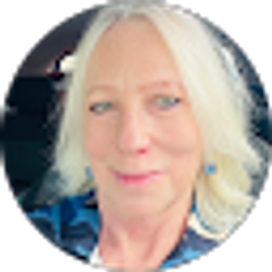 Profile photo of Lorie Jennings