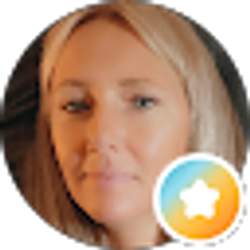 Profile photo of Nicole Elliott
