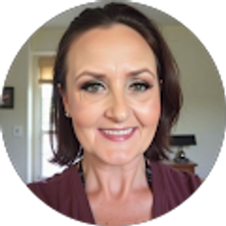 Profile photo of Shannon Thompson