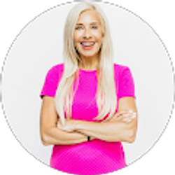 Profile photo of Holly Connaker